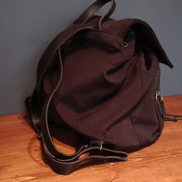 Coach drawstring backpack - Picture 2 of 16